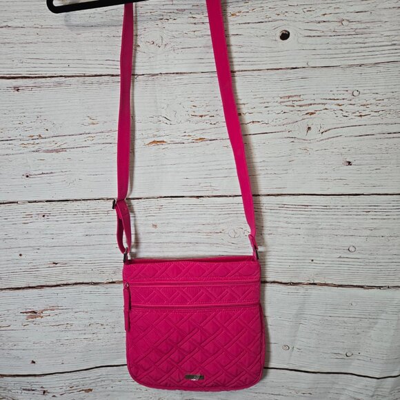 #209 Vera Bradley Triple Zip Hipster – Bright Pink Microfiber NWOT Retired Color - Picture 3 of 4